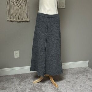 100% wool gray knit aline long minimalist skirt